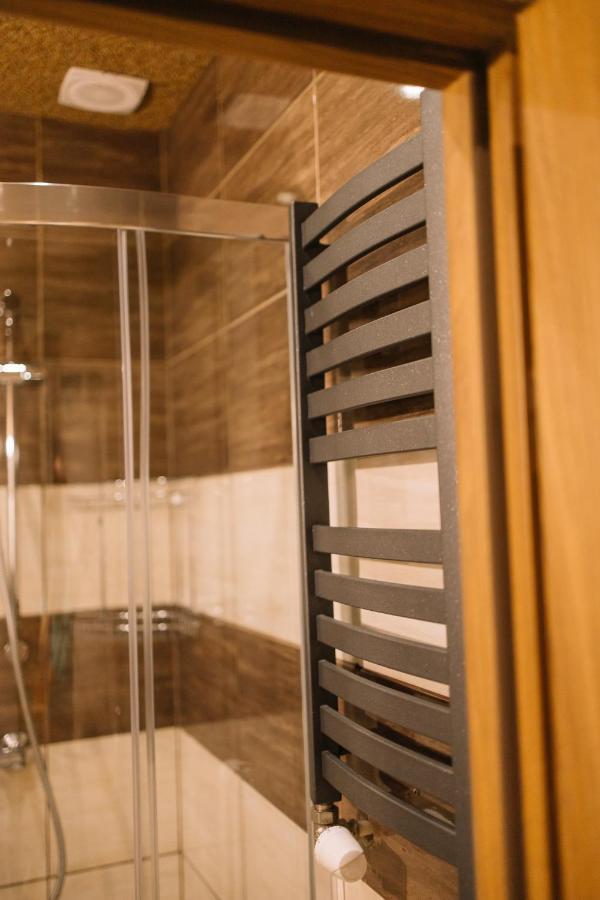 West13 Guest Rooms Cracovie Extérieur photo