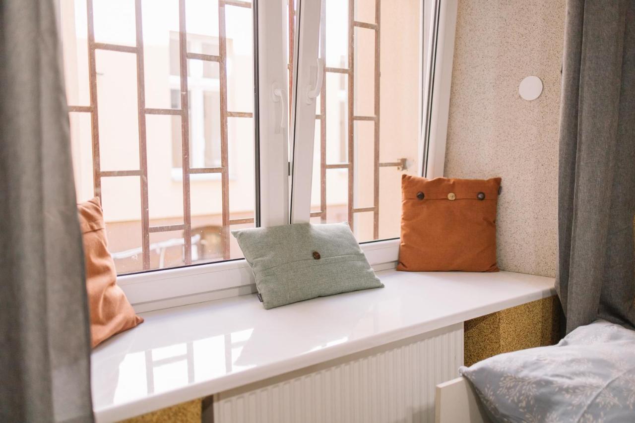West13 Guest Rooms Cracovie Extérieur photo