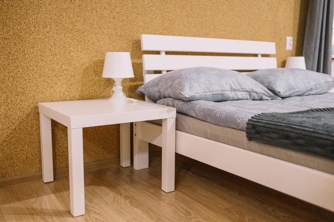 West13 Guest Rooms Cracovie Extérieur photo