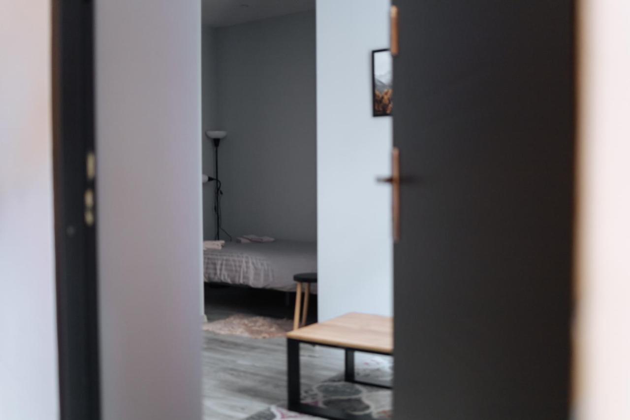 West13 Guest Rooms Cracovie Extérieur photo