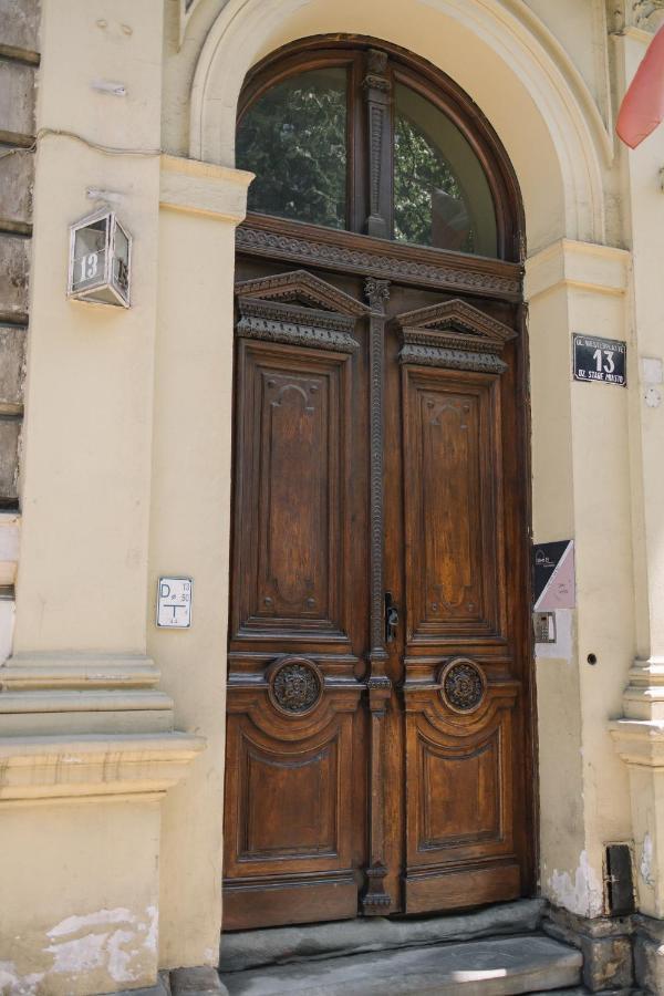 West13 Guest Rooms Cracovie Extérieur photo